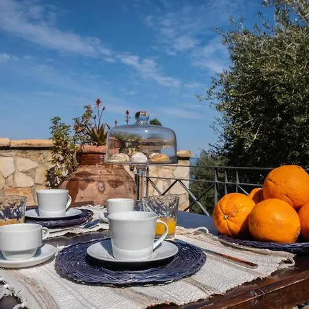 Cefalu Private Pool * سانت أمبروجيو