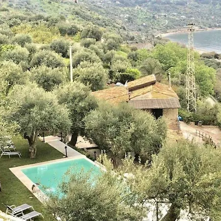 Cefal Private Pool *