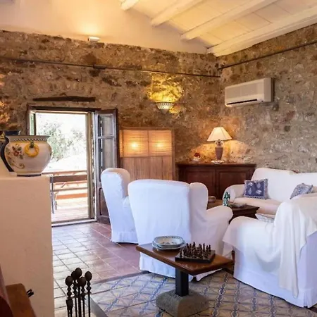 Cefal Private Pool Villa *